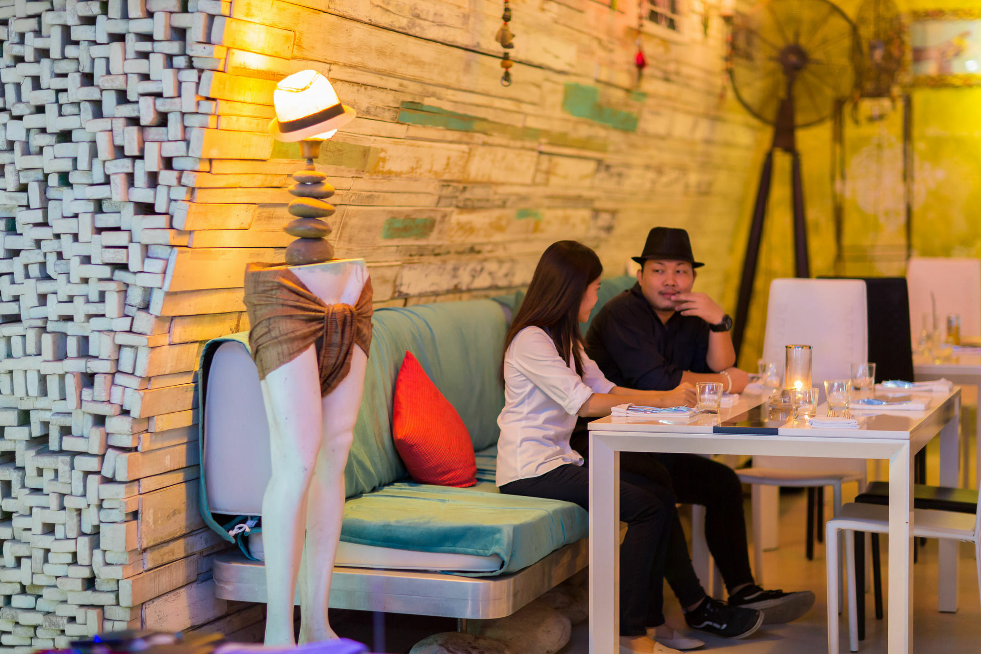Barefoot Hotel Kalim Beach Front Patong Bagian luar foto